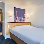 Campanile Nature - Niort Est Hotel 3*