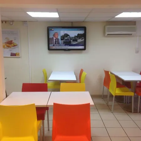 Campanile Nature - Niort Est Hotel La Creche
