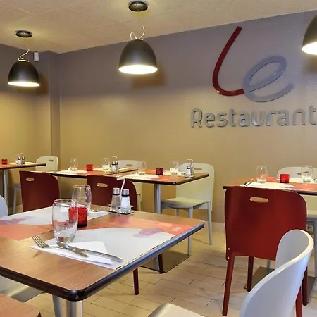 Campanile Nature - Niort Est 3*