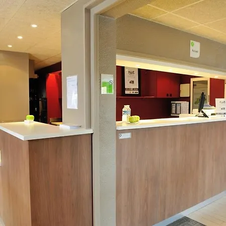 Hotel Campanile Nature - Niort Est 3*