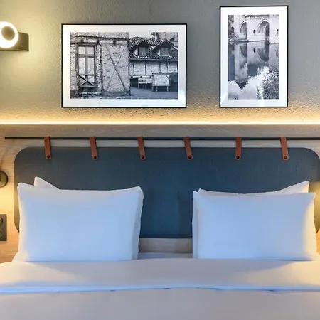 Hotel Campanile Nature - Niort Est 3*